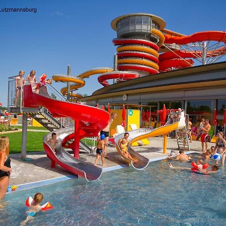 Familien Chalet Mit Direktem Bademantelgang Zur Therme ลุทซ์มันน์บวร์ก ภายนอก รูปภาพ