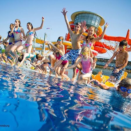 Familien Chalet Mit Direktem Bademantelgang Zur Therme ลุทซ์มันน์บวร์ก ภายนอก รูปภาพ